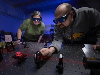 Gallatin College photonics lab